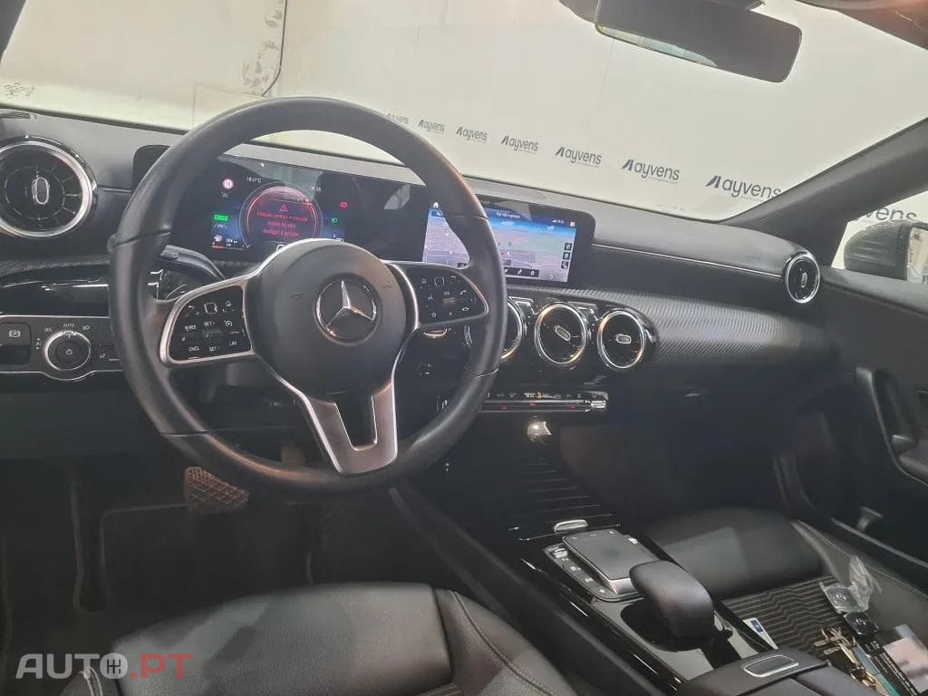 Mercedes-Benz CLA 250 e Shooting Brake Style Plus