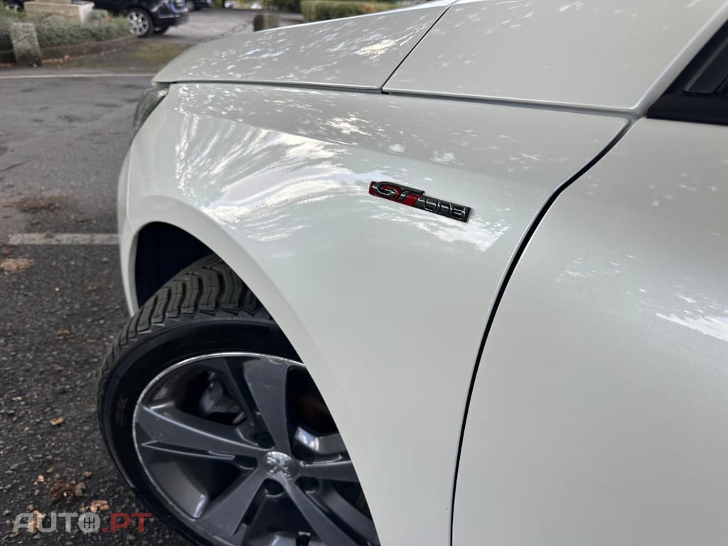 Peugeot 308 1.2 PureTech GT Line EAT8