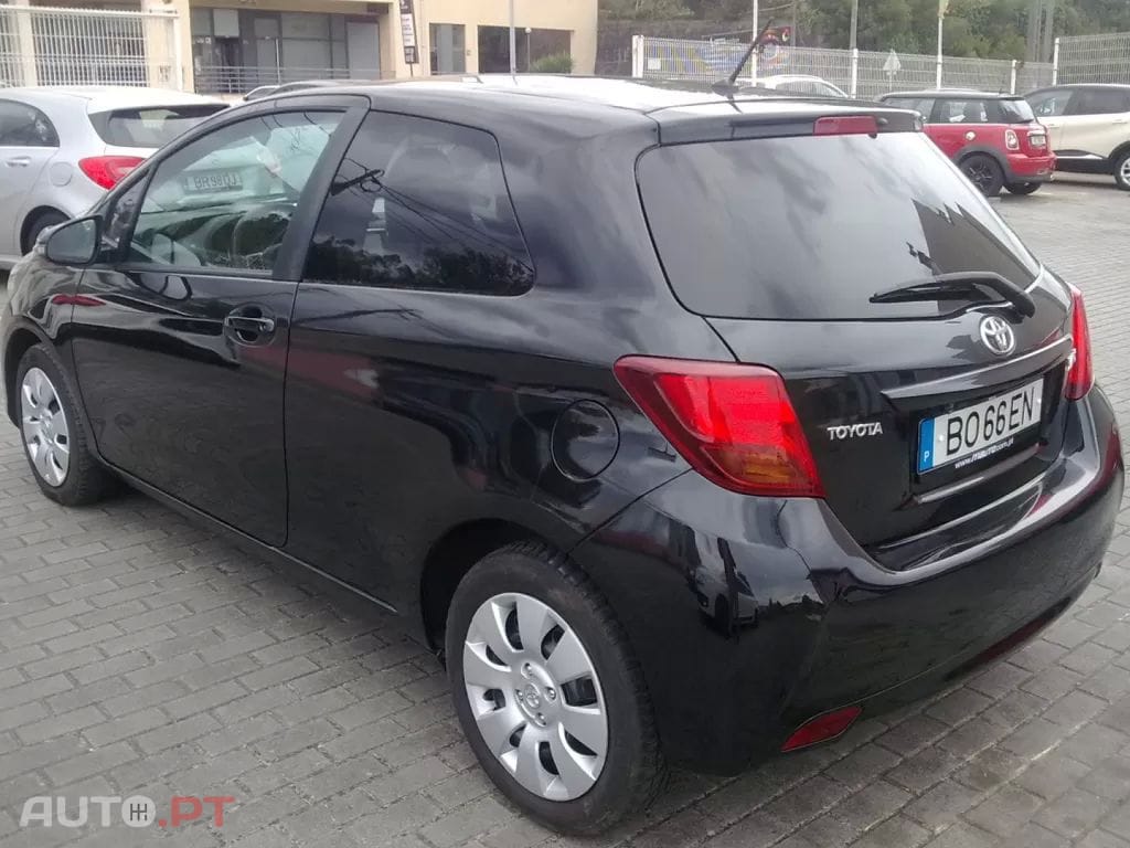 Toyota Yaris 1.0 VVT-i ACtive+AC