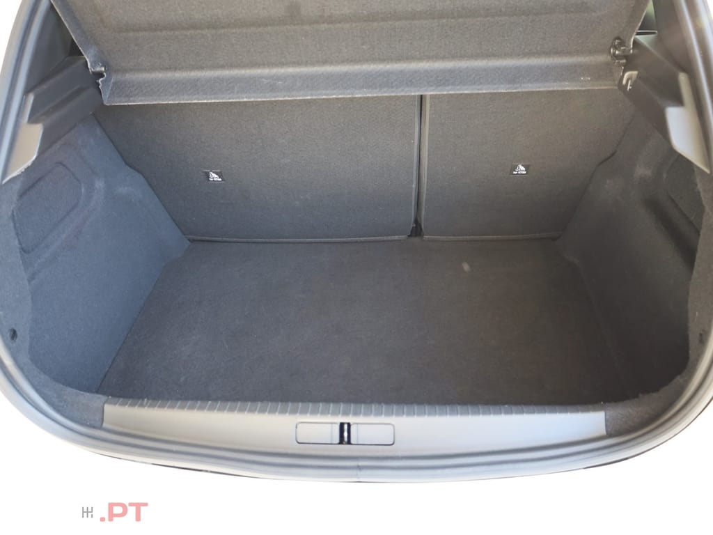 Peugeot 208 1.2 Hybrid Allure e-DCS6
