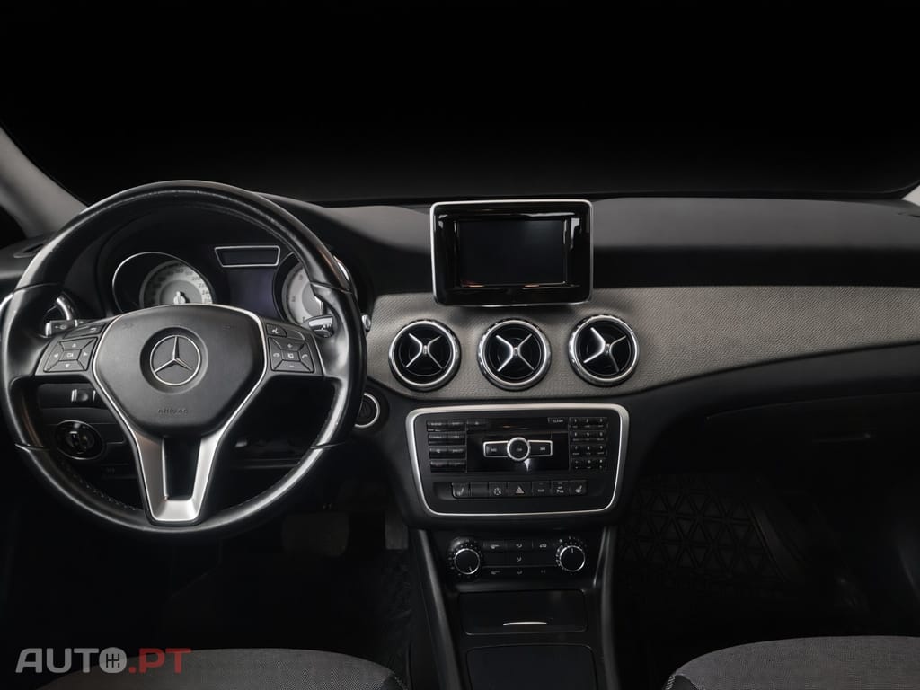 Mercedes-Benz GLA 200 (CDI) d 4Matic 7G-DCT StreetStyle