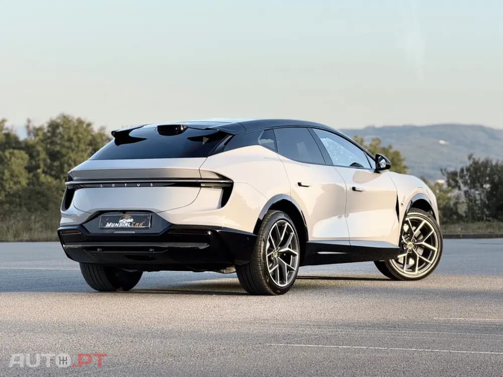 Lotus Eletre Eletre S