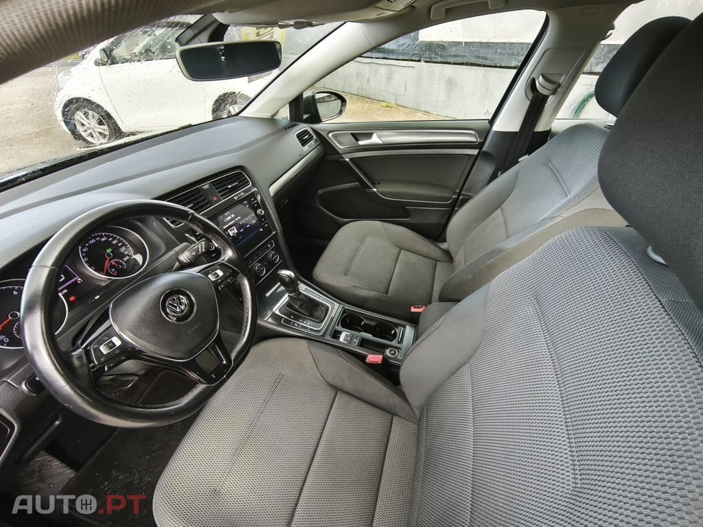 Volkswagen Golf Variant 1.6 TDi Confortline DSG