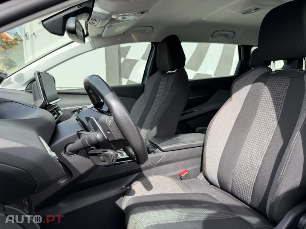 Peugeot 5008 BlueHDi 130 EAT8 Active Business-Pack