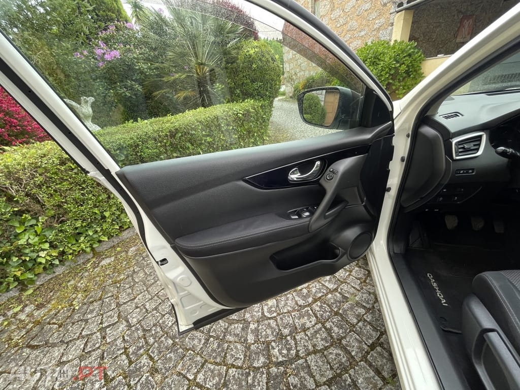 Nissan Qashqai 1.5 dCi N-Connecta 18 RS