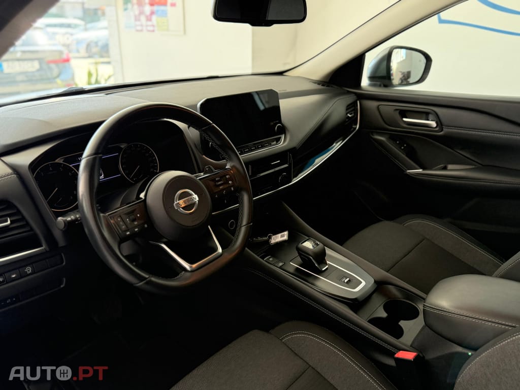 Nissan Qashqai 1.3 DIG-T N-Connecta LED Xtronic