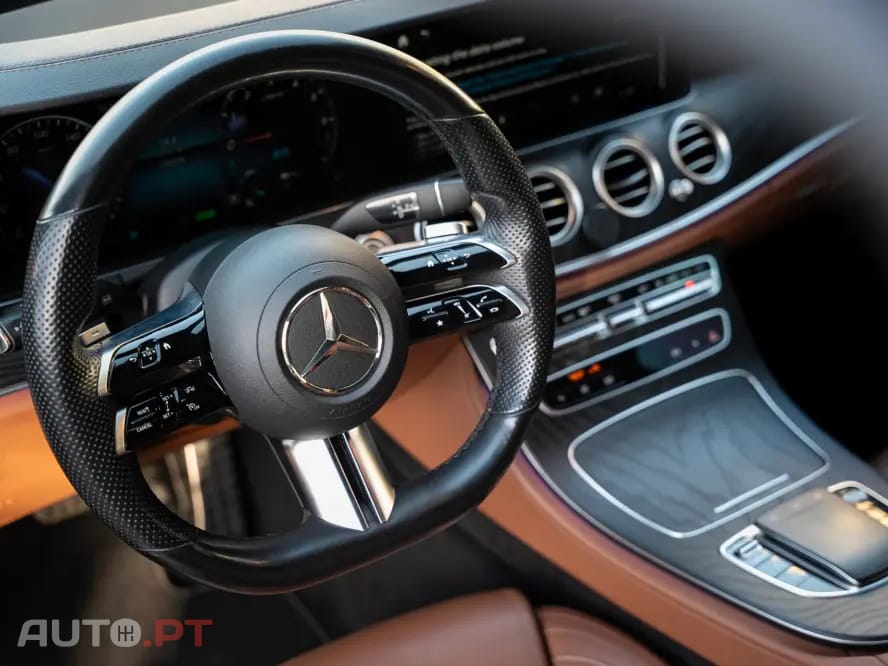Mercedes-Benz E 300 de 4Matic 9G-TRONIC AMG Line