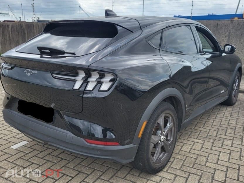 Ford Mustang Mach-E Standard