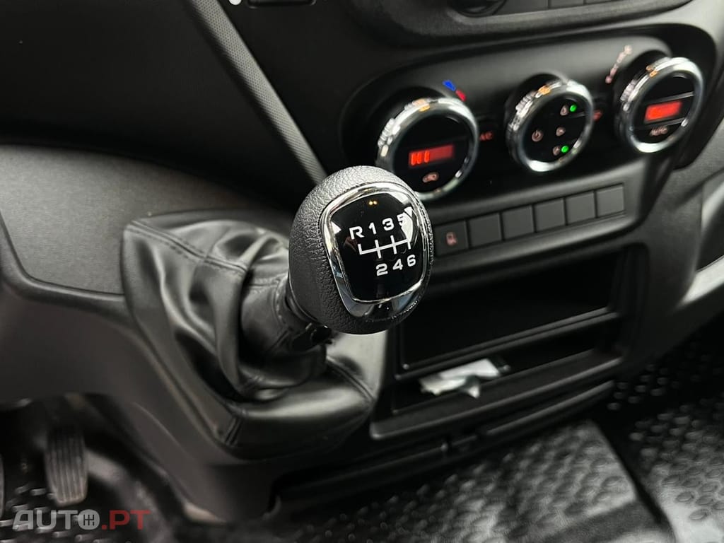 Iveco Daily PLATAFORMA