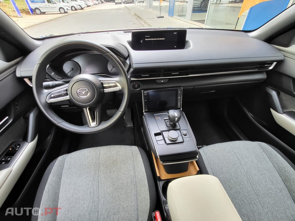 Mazda MX-30 e-Skyactiv Advantage+Modern Confidence