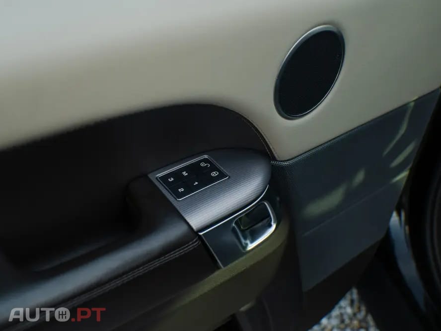 Land Rover Range Rover Sport SDV6 Black Edition
