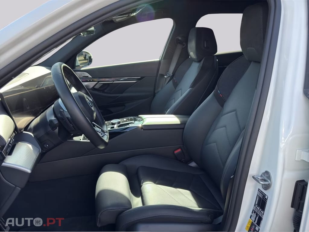 BMW i5 eDrive40 M Sport I.V.A DEDUTIVEL