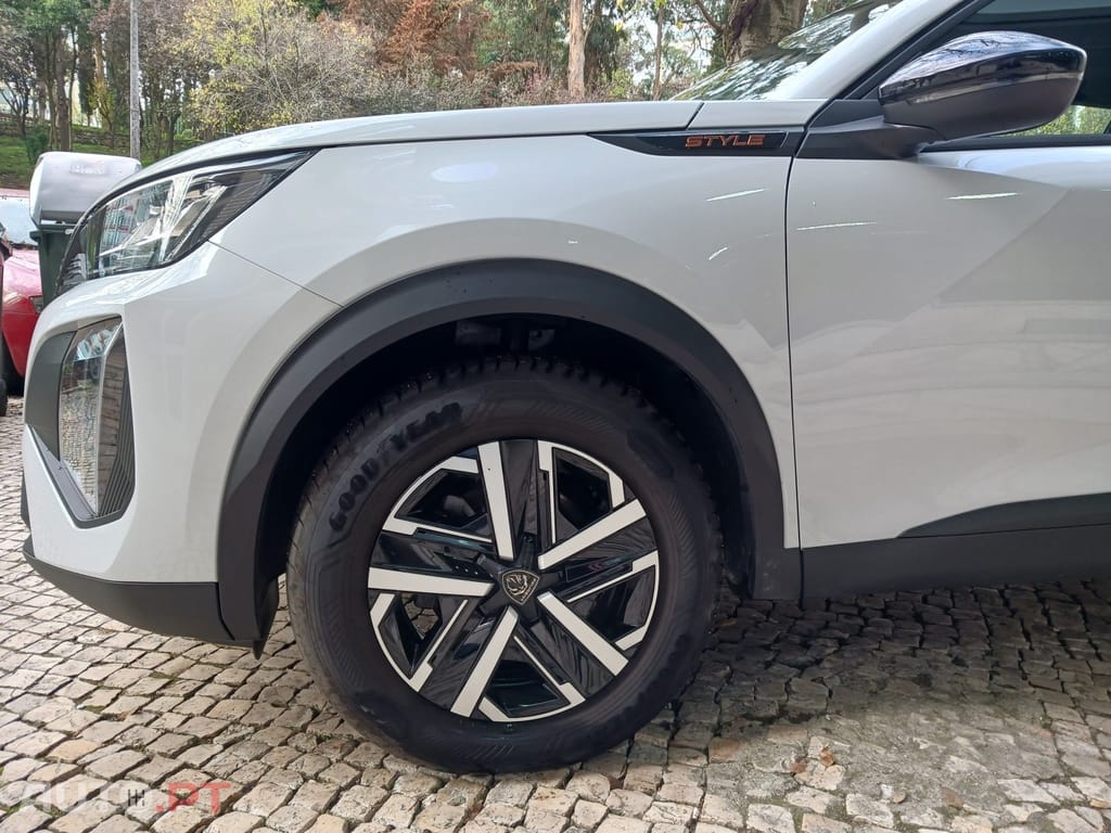 Peugeot 2008 1.2 PureTech Style