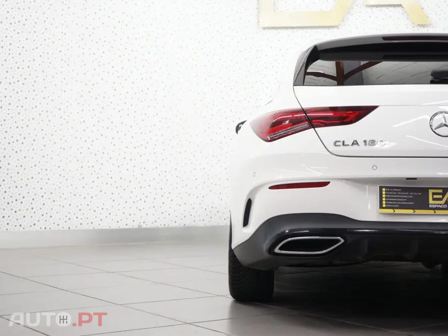 Mercedes-Benz CLA 180 7G-DCT AMG Line