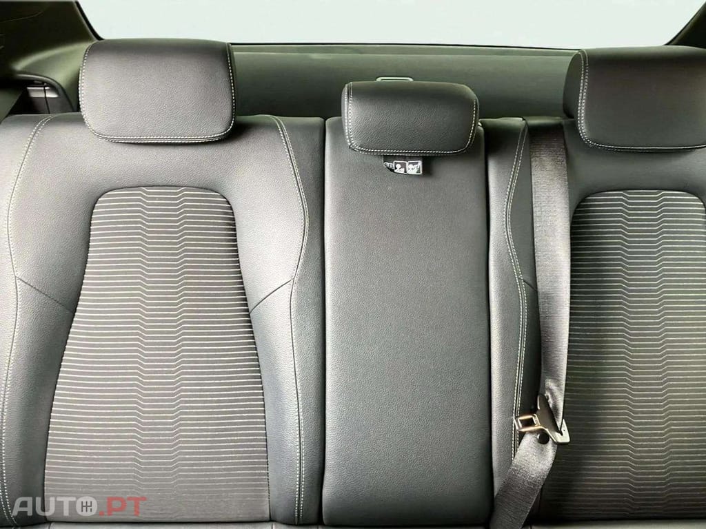 Mercedes-Benz A 250 e Style Plus