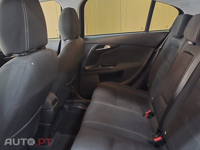 Fiat Tipo 1.3 M-Jet Lounge