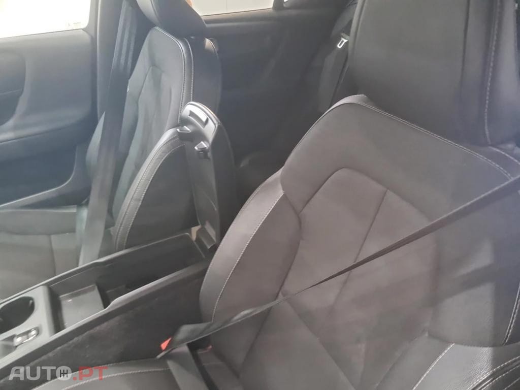 Volvo XC40 1.5 T5 PHEV Momentum