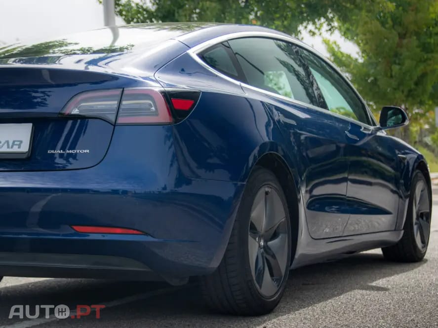 Tesla Model 3 Long-Range Dual Motor AWD