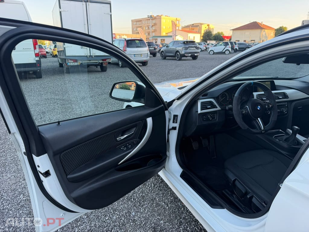 BMW 318 d Touring Line Sport