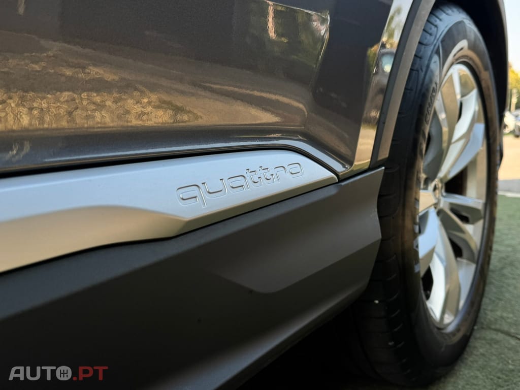Audi Q7 55 TFSIe quattro Tiptronic