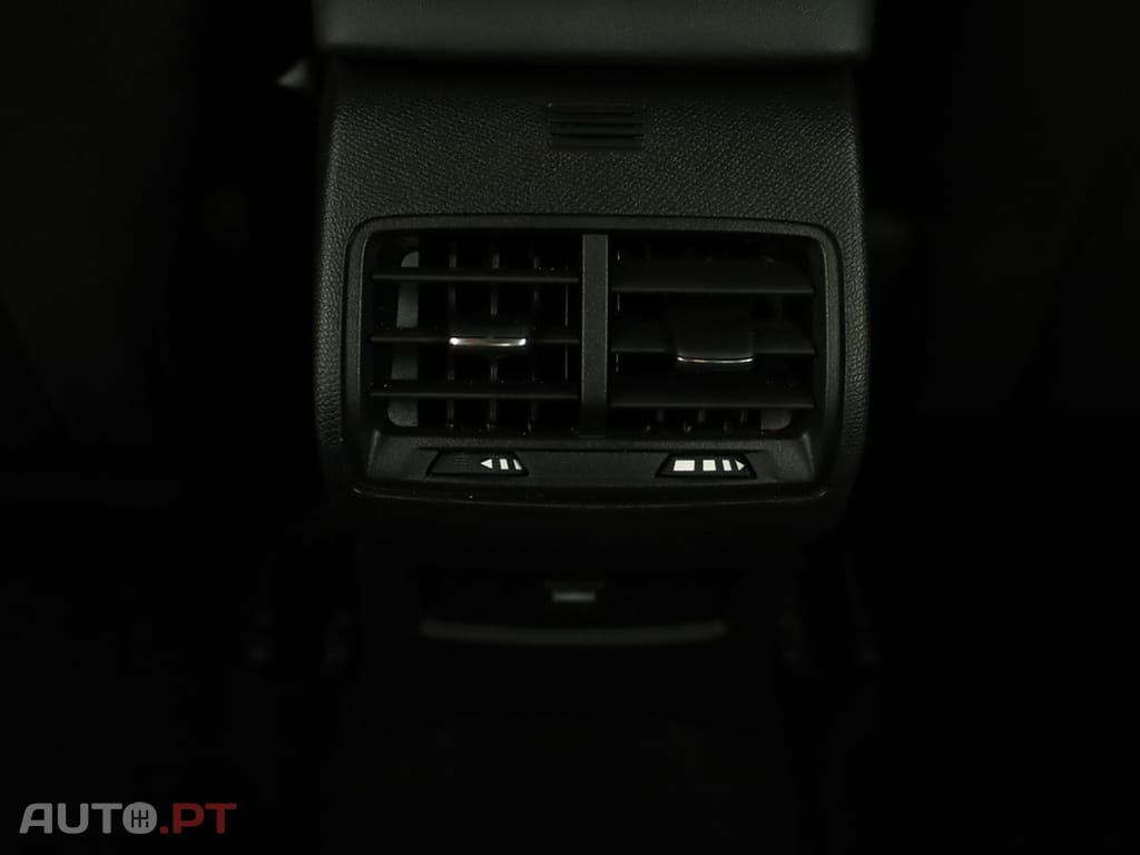 Citroen C4 C4 1.2 PureTech Plus EAT8