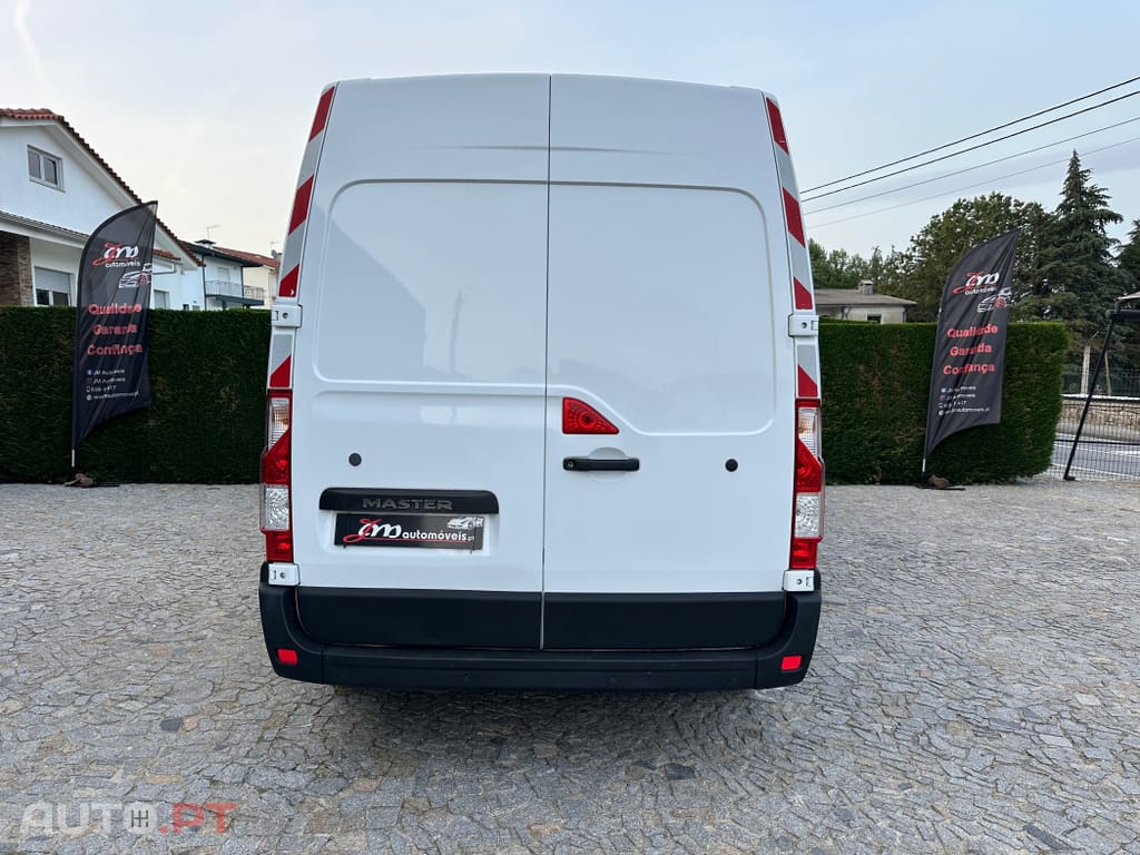 Renault Master 2.3 dCi L3H2
