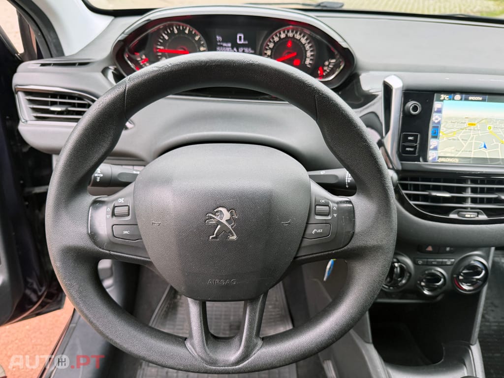 Peugeot 208 1.2 Pure tech