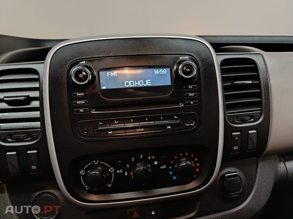 Renault Trafic 1.6 dCi Combi (9 Lug )