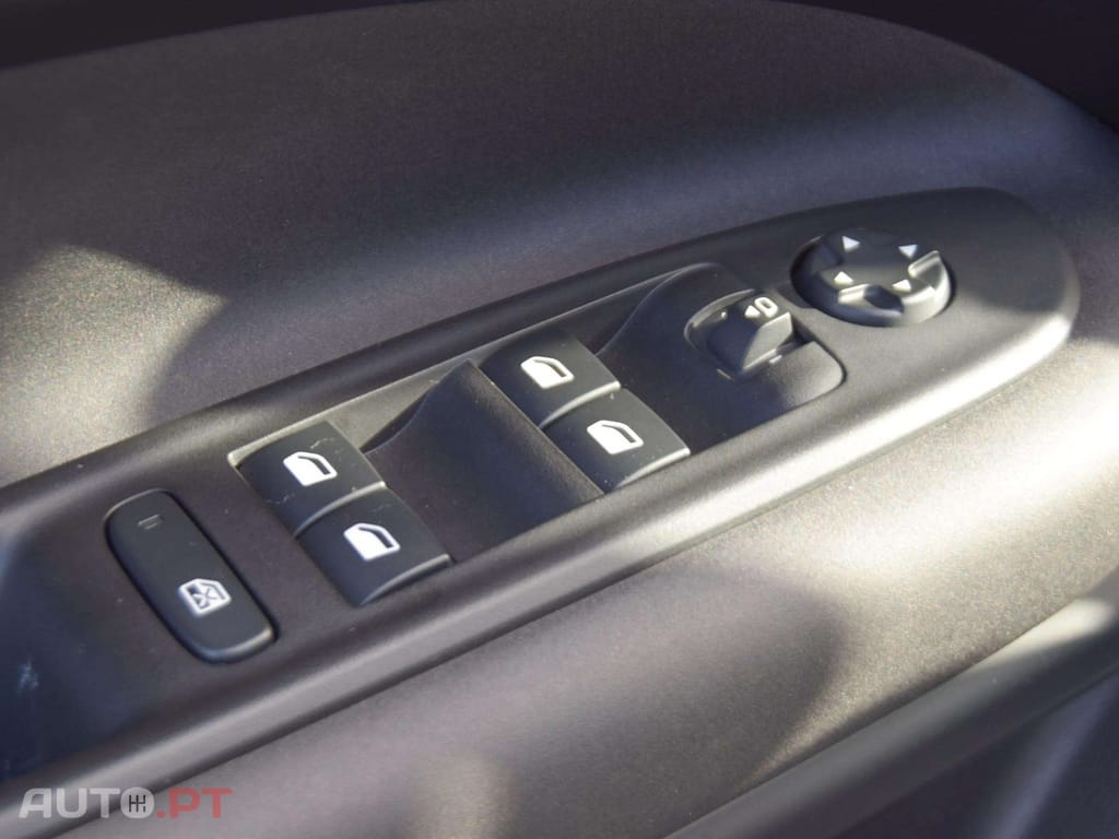 Alfa Romeo Junior 1.2 Speciale eDCT6