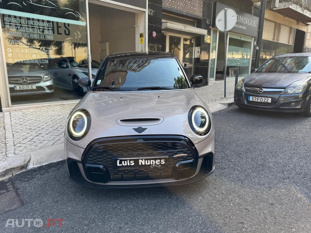 MINI Cooper Cooper S Premium JCW Auto