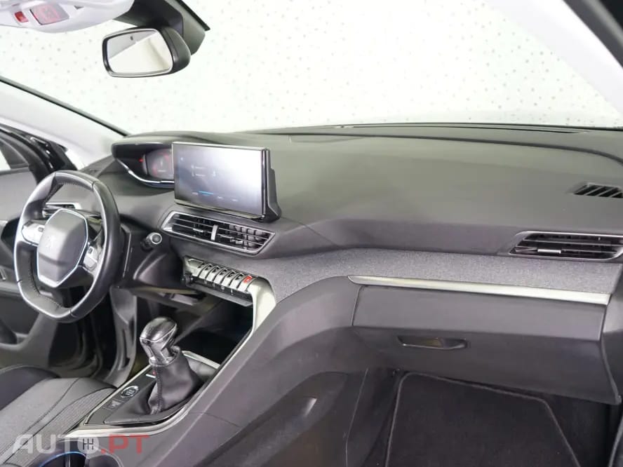 Peugeot 5008 1.2 PureTech Allure Pack