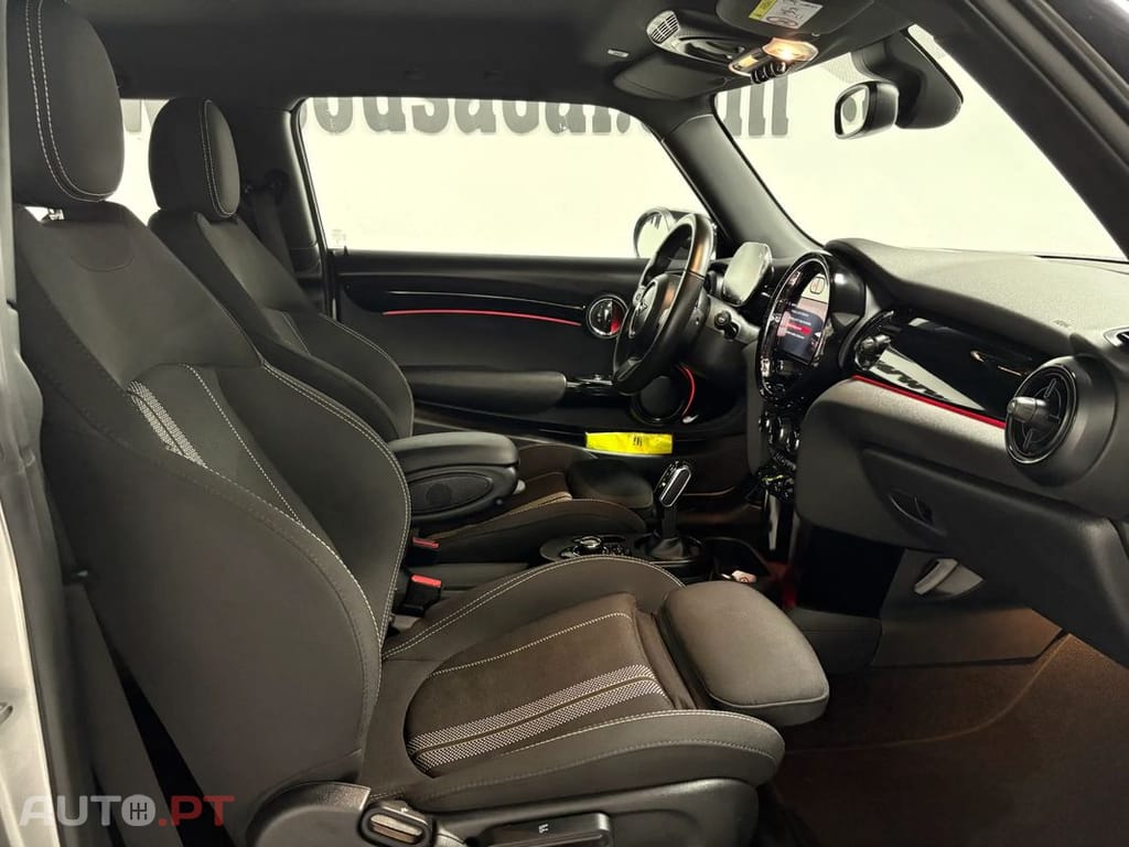 MINI Cooper Cooper SE S