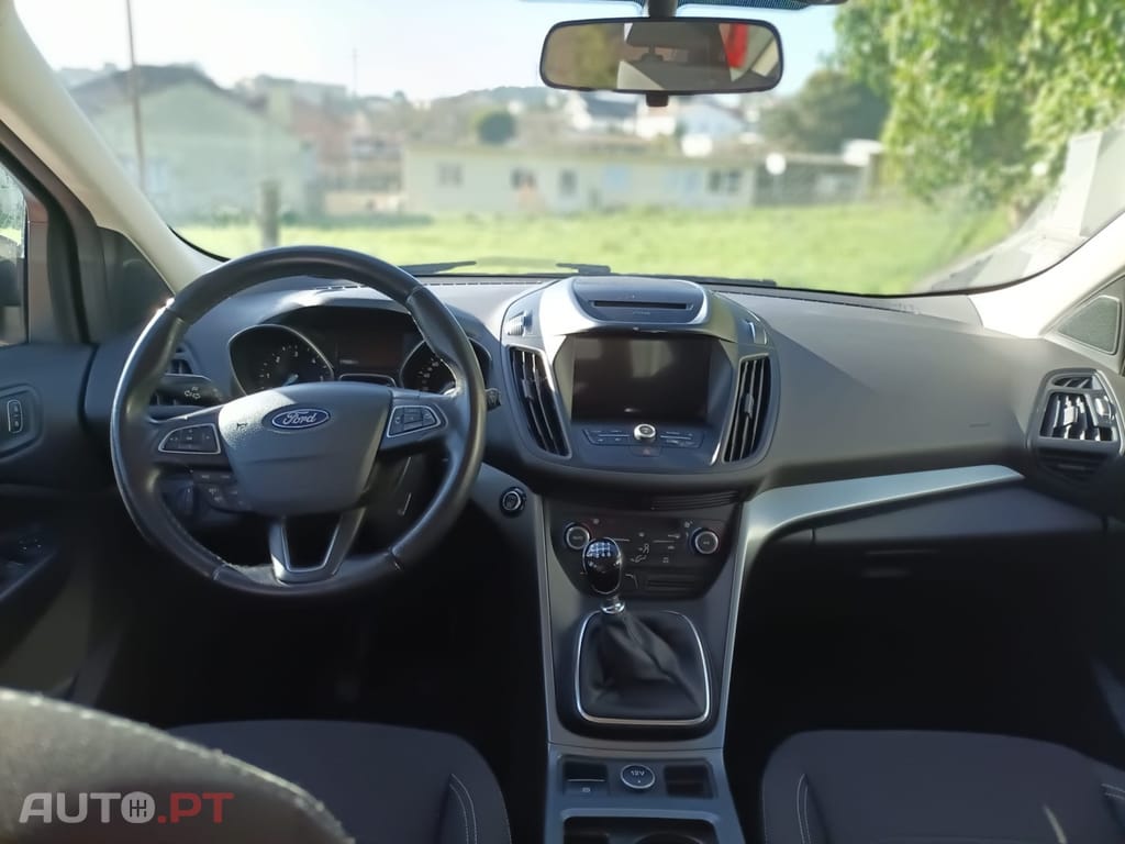 Ford Kuga 1.5 TDCi EcoBlue Titanium