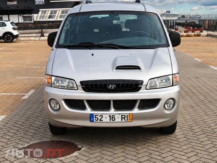 Hyundai H-1 9Lugares