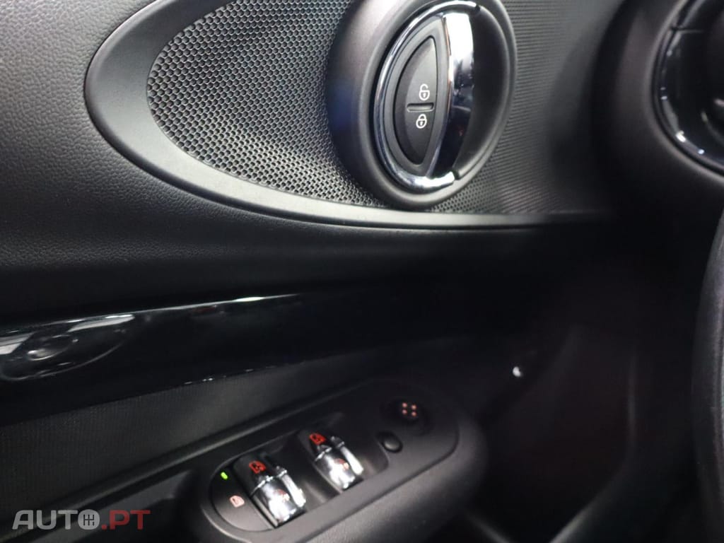 MINI Clubman Cooper D Auto