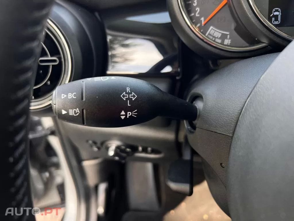 MINI Cooper Premium First Essential