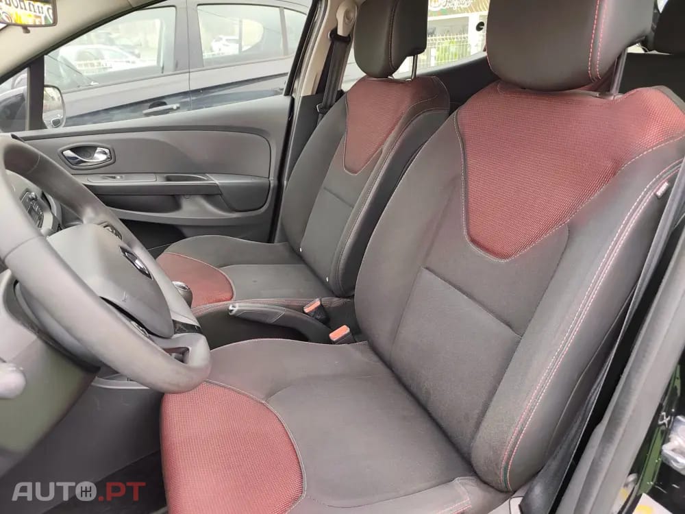 Renault Clio 1.2 16V Confort 130g