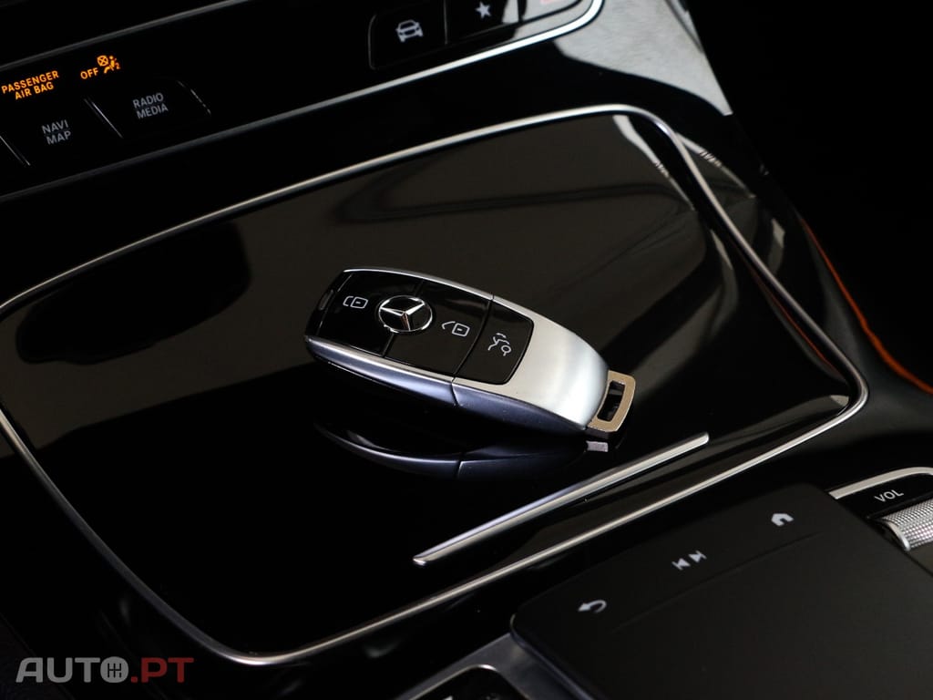 Mercedes-Benz E 300 de AMG Line