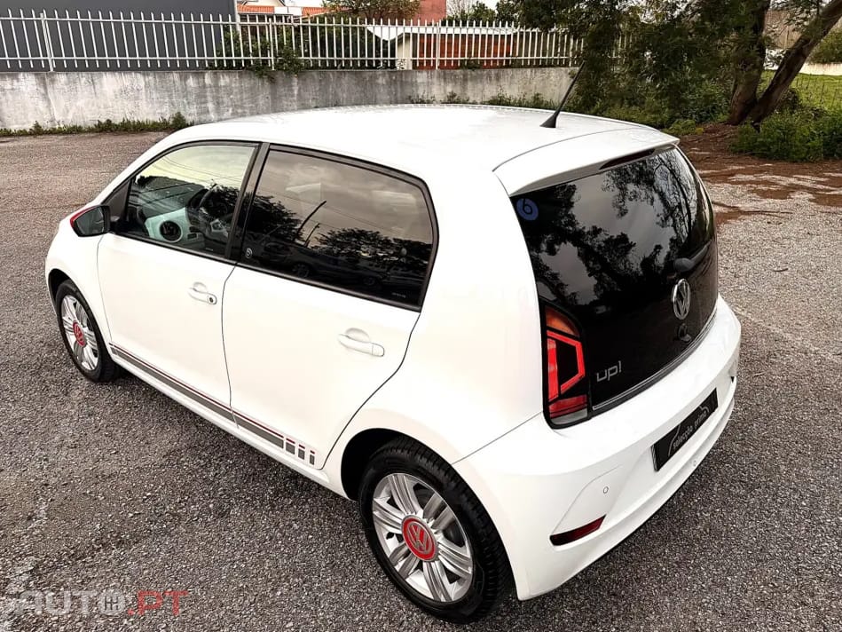 Volkswagen Up! 1.0 Move Up! beats