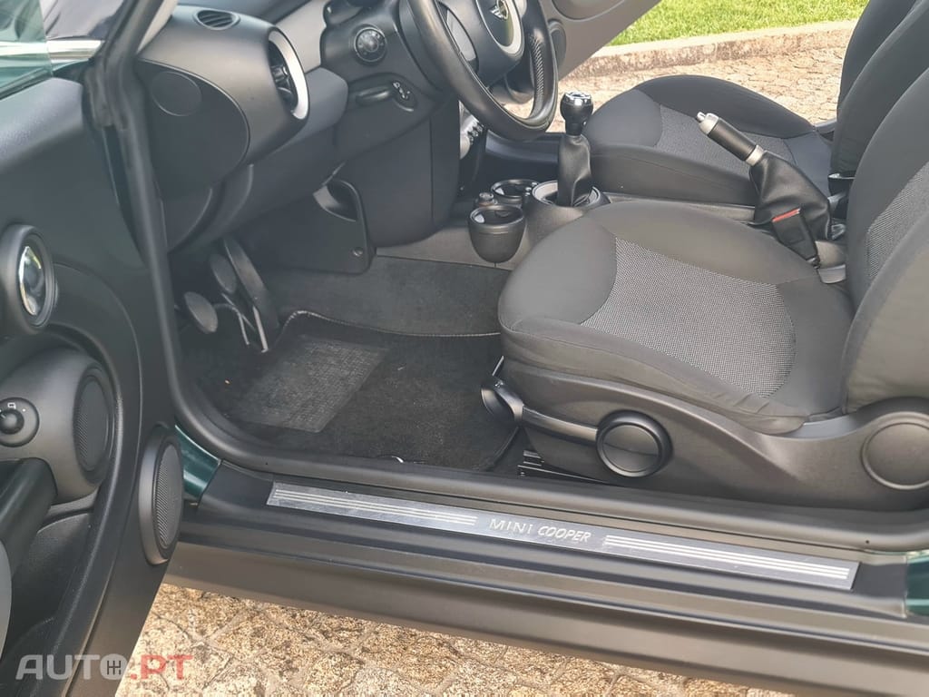 MINI Cooper Outro