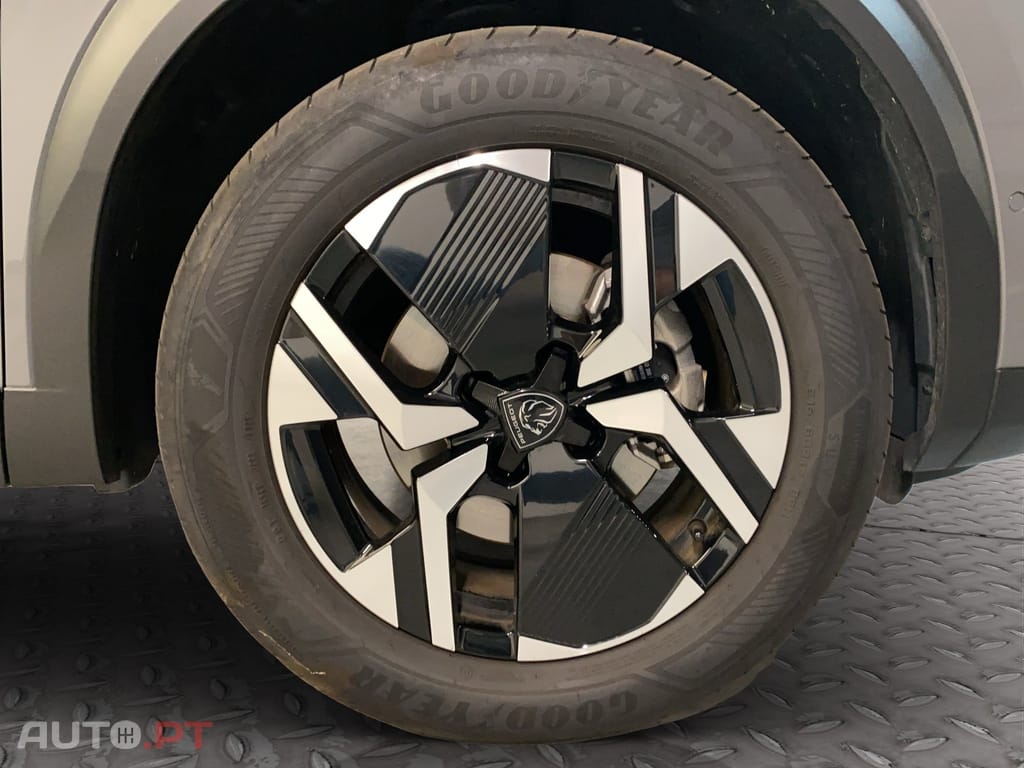 Peugeot E-2008 54 kWh Allure