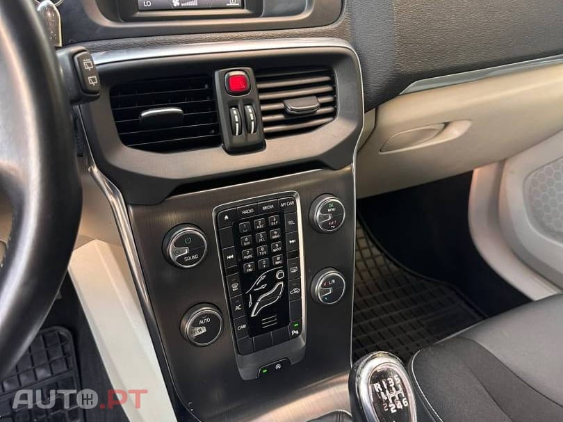 Volvo V40 D2 You