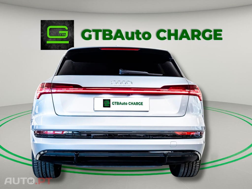 Audi E-Tron I.V.A DEDUTÍVEL  50  S LINE