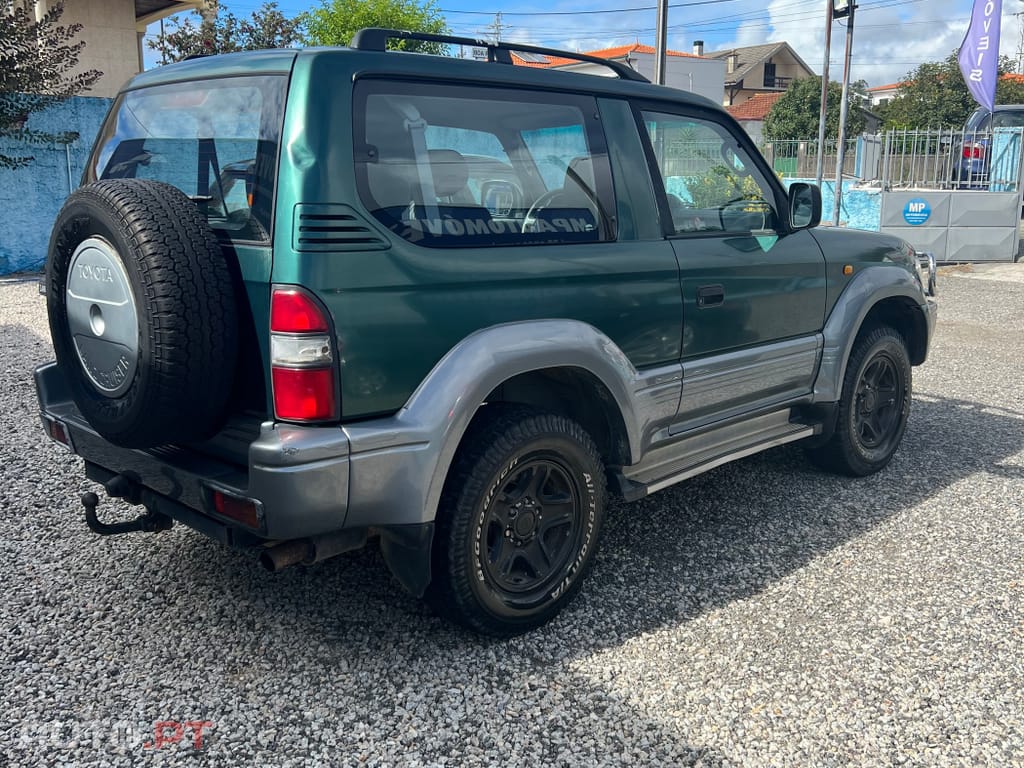Toyota Land Cruiser 3.0 TD Pack 1