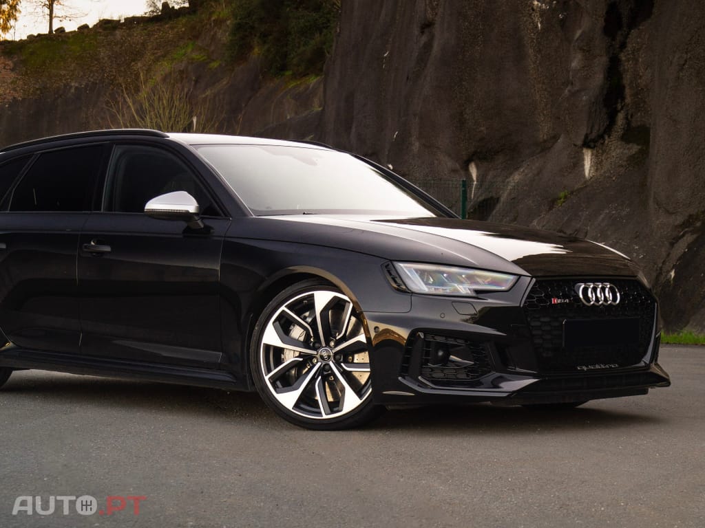 Audi RS4 2.9 TSI quattro Tiptronic