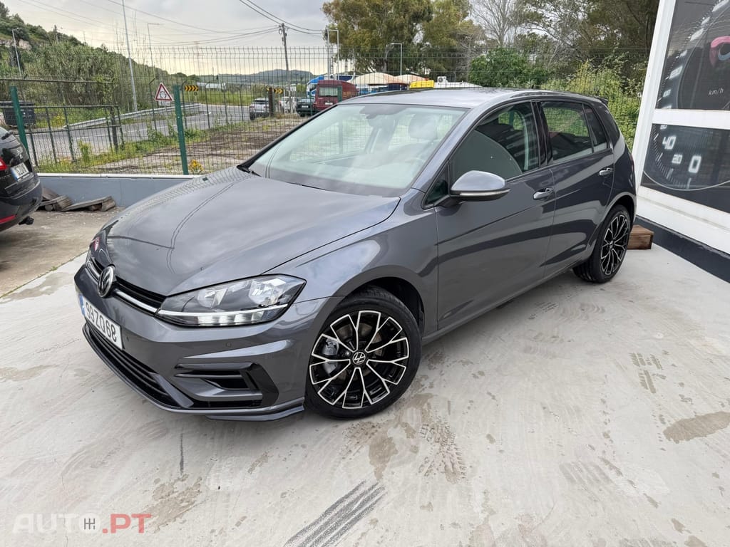 Volkswagen Golf 1.6 TDi Confortline