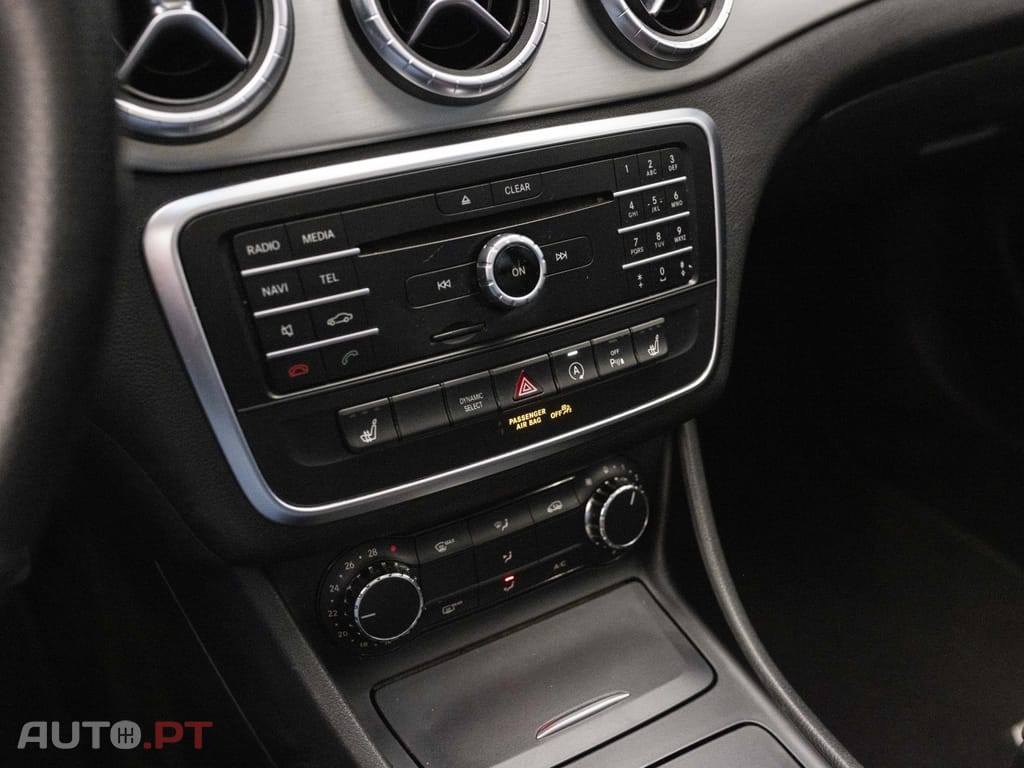 Mercedes-Benz CLA 200 d Shooting Brake AMG Line Aut.