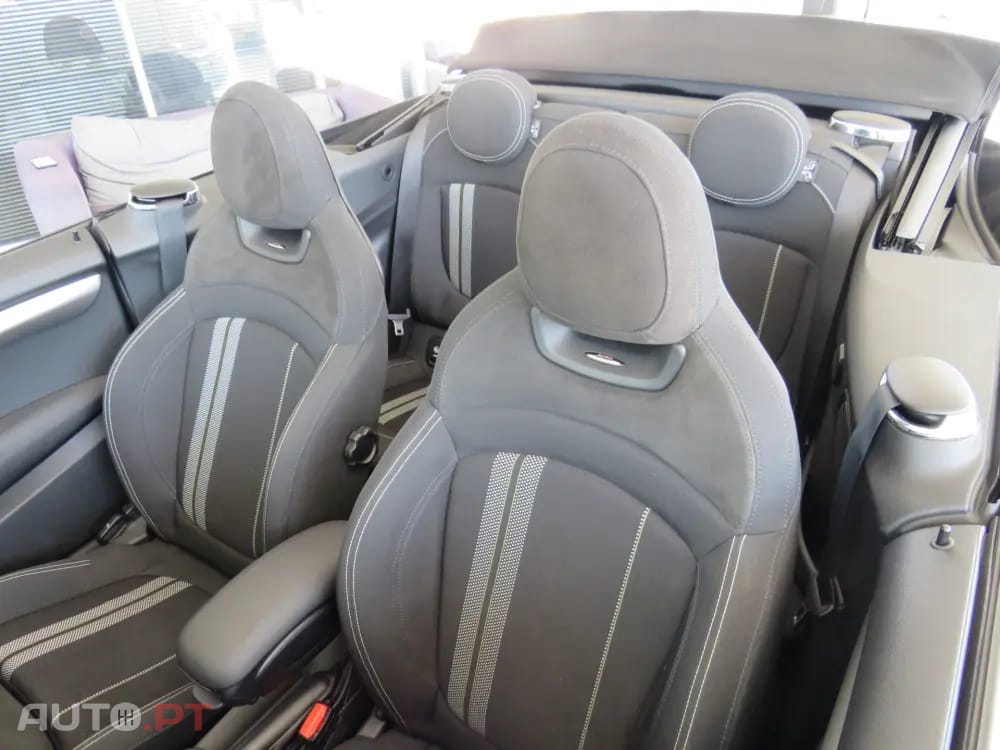 MINI Cabrio John Cooper Works