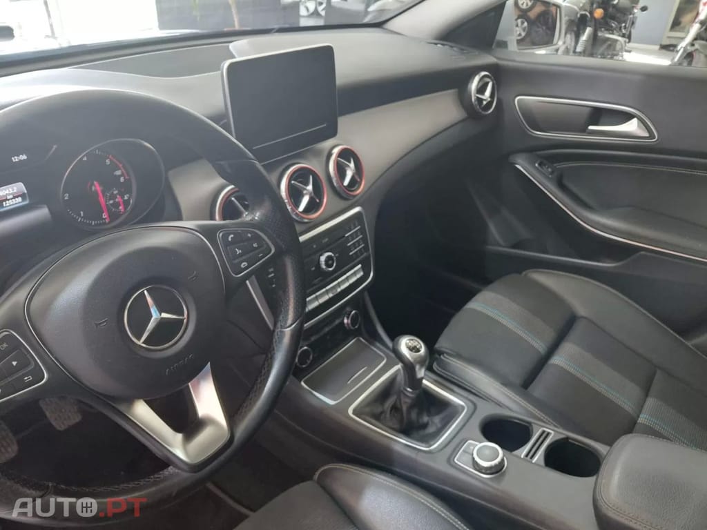 Mercedes-Benz CLA 180 d Urban
