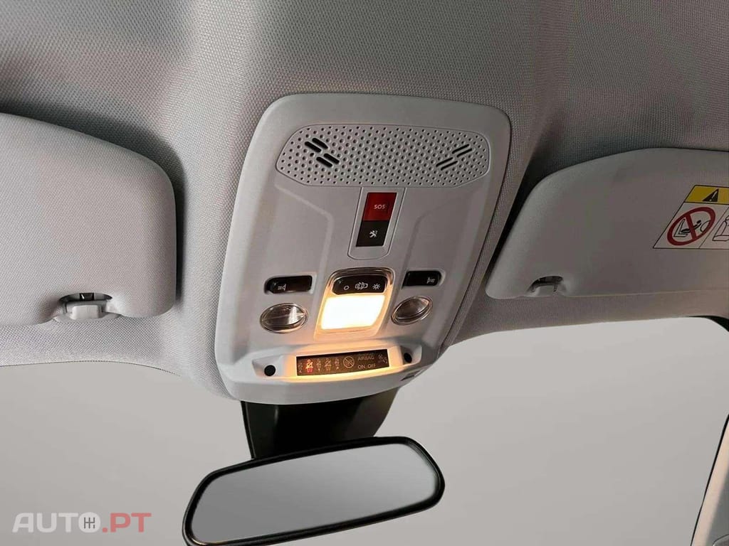 Peugeot E-2008 Active  I.V.A DEDUTÍVEL